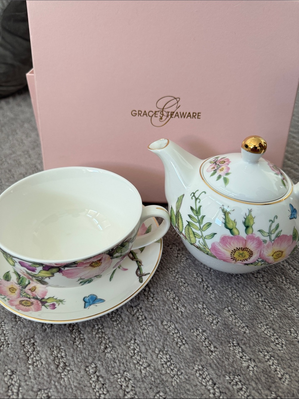 Grace & Steaware Pink Floral Porcelain Teapot and Teacup Set